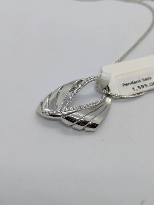 Eternal Swirl Pendant Set