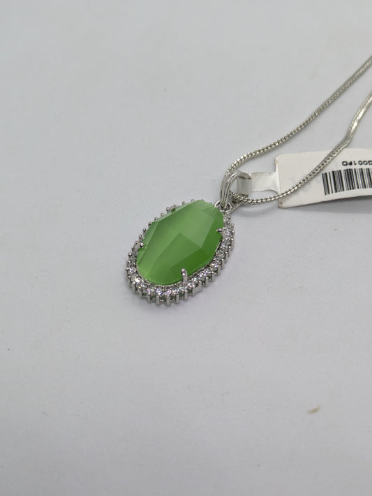 Emerald Glow Pendant Set