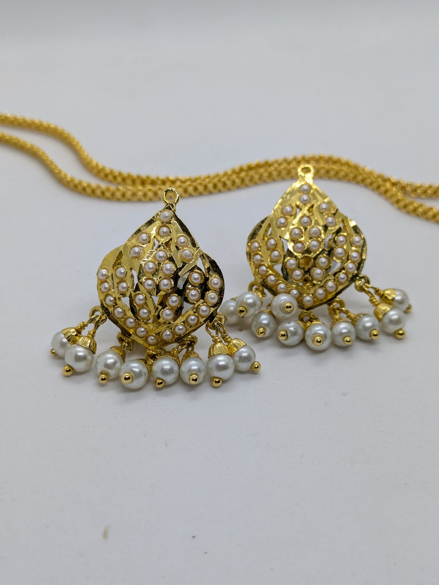 Regal Pearl Drop Pendant Set