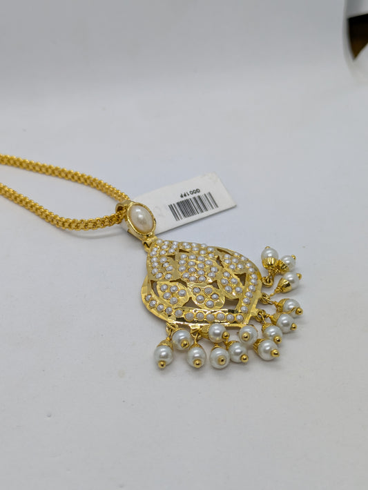 Regal Pearl Drop Pendant Set